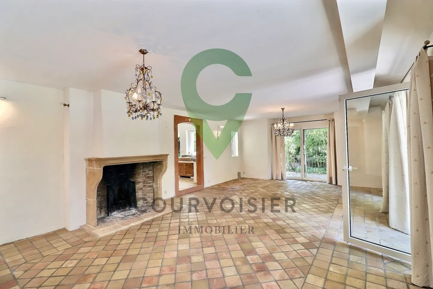 Casa di carattere con 2 appartamenti e grande potenziale di sviluppo - Foto 3 di 15