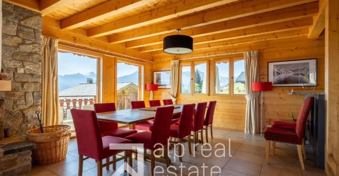Magnificent chalet with wellness area - Photo 6 of 12