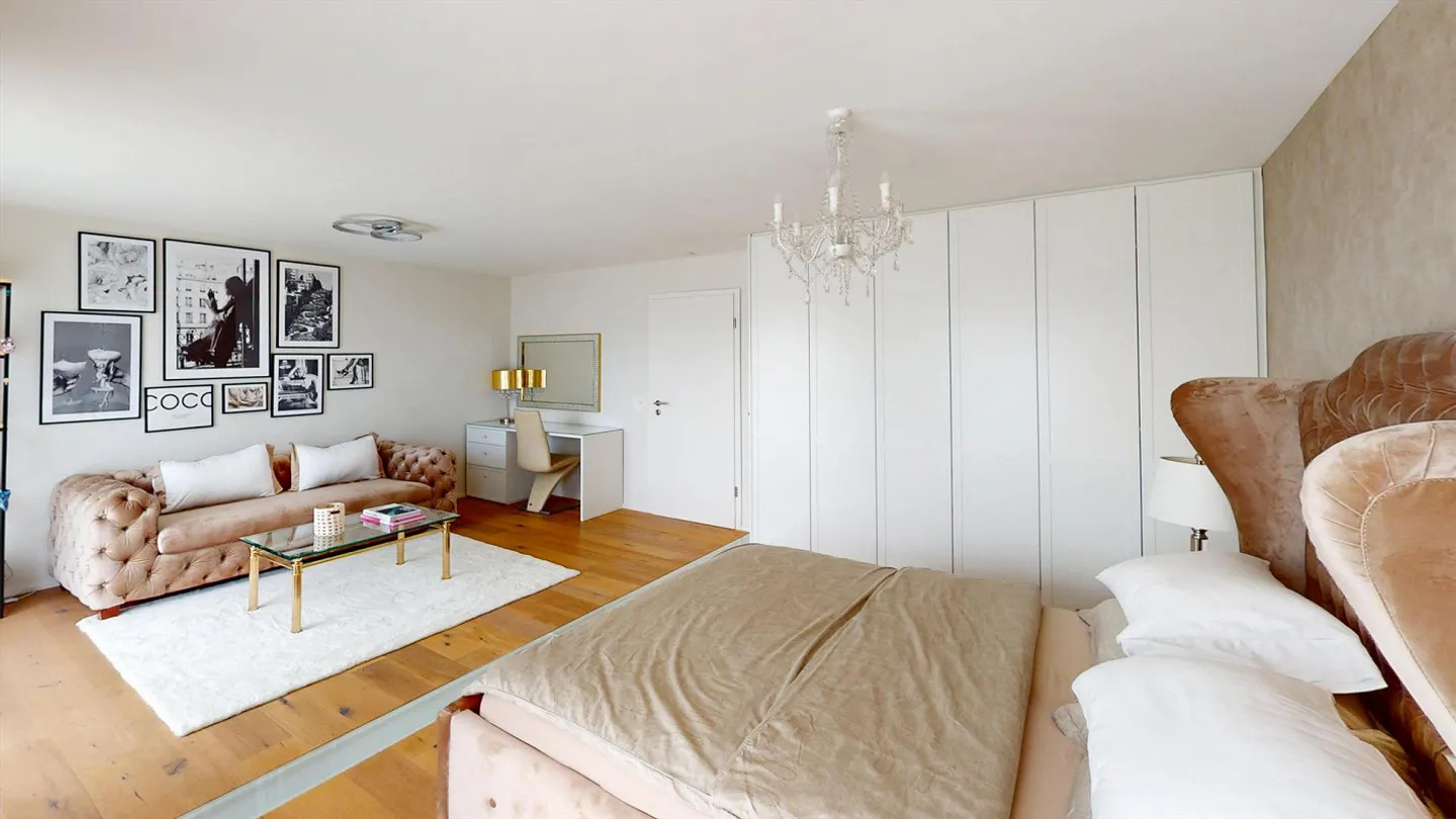 Modern Panorama Villa with 10.5 rooms on 1078 sqm plot with pool - Photo 9 of 14