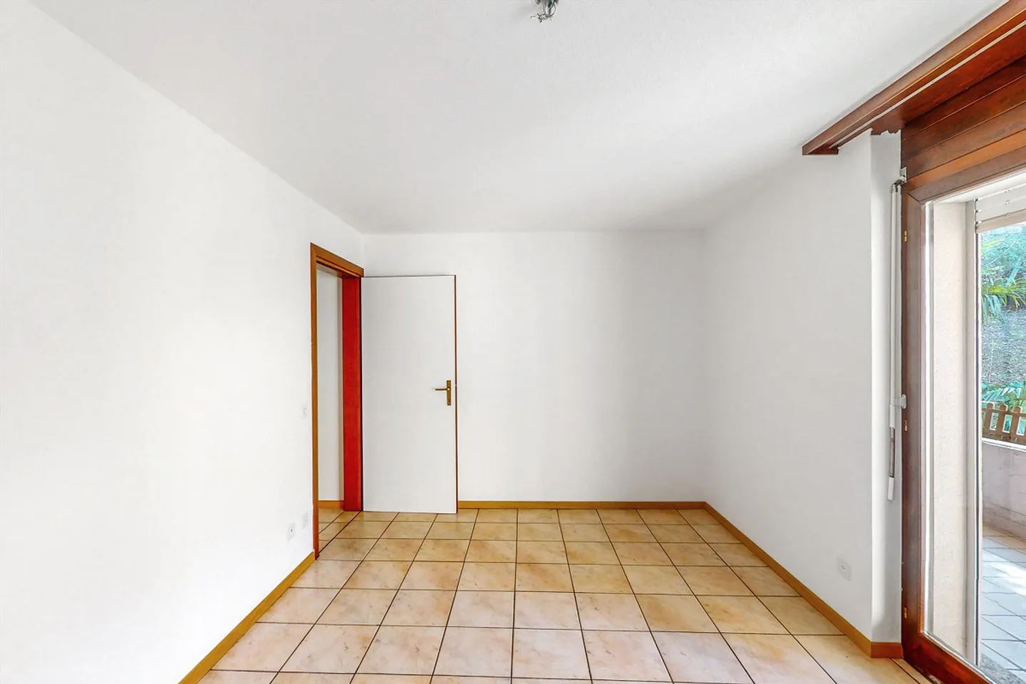 Résidence pleine de caractère avec grande terrasse et excellente offre - Photo 5 sur 8
