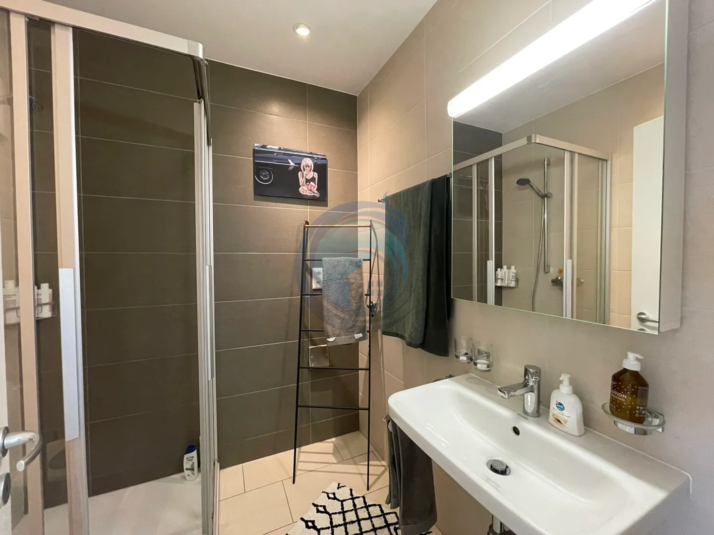 MAGNIFICENT 4.5-ROOM APARTMENT WITH LAKE VIEW - Photo 13 of 13