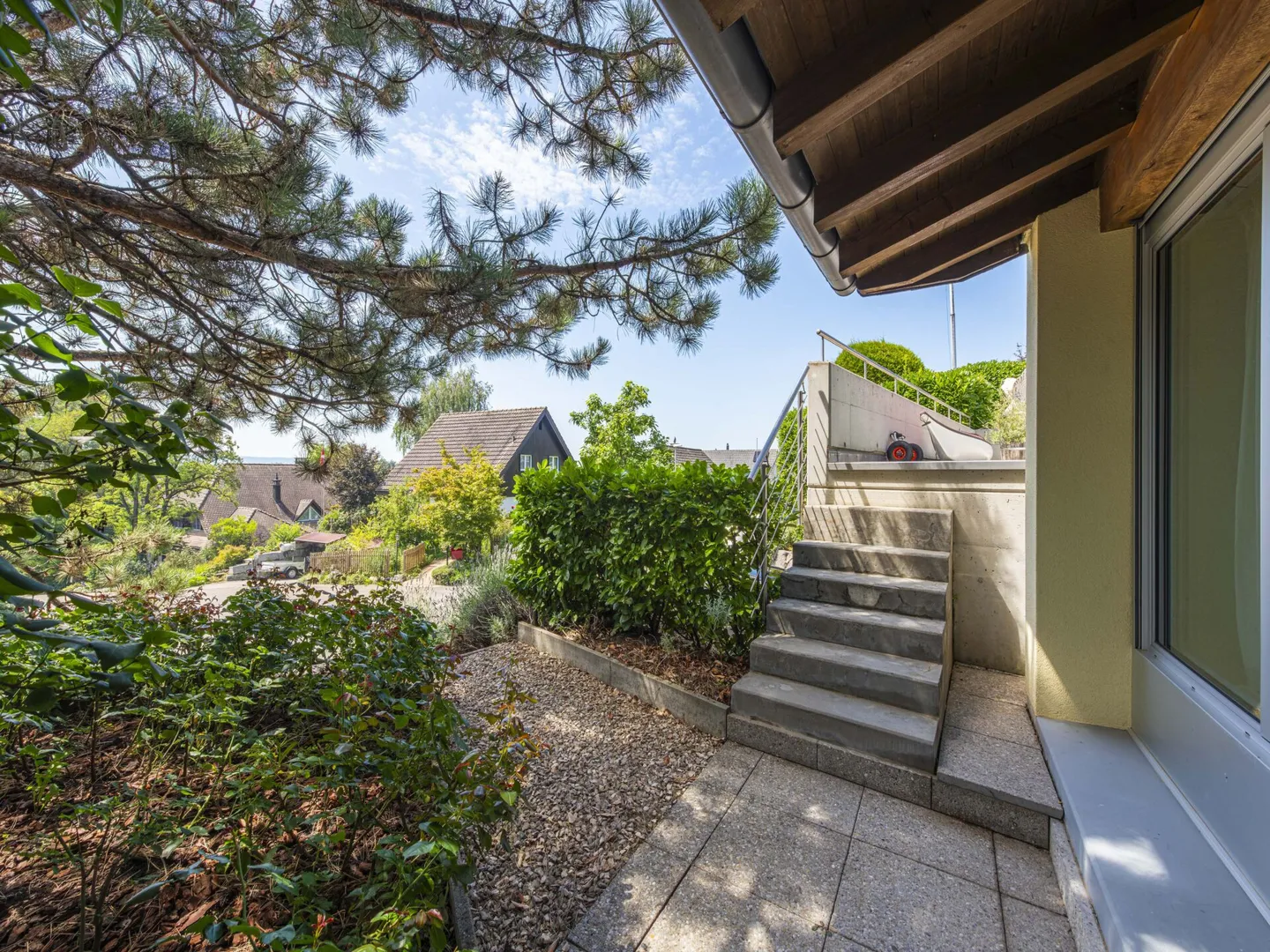 Una straordinaria casa unifamiliare con fascino mediterraneo e oasi piscina - Foto 25 di 29