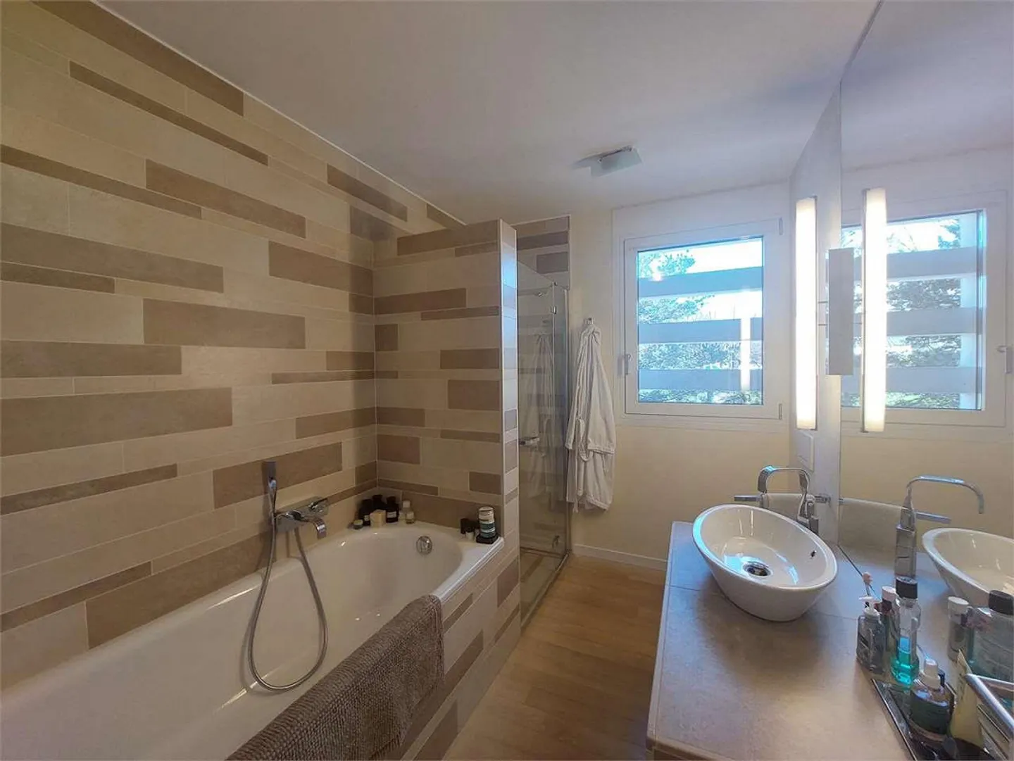 2363_Massagno, appartamento di 4,5 locali con vista lago - Foto 12 di 13