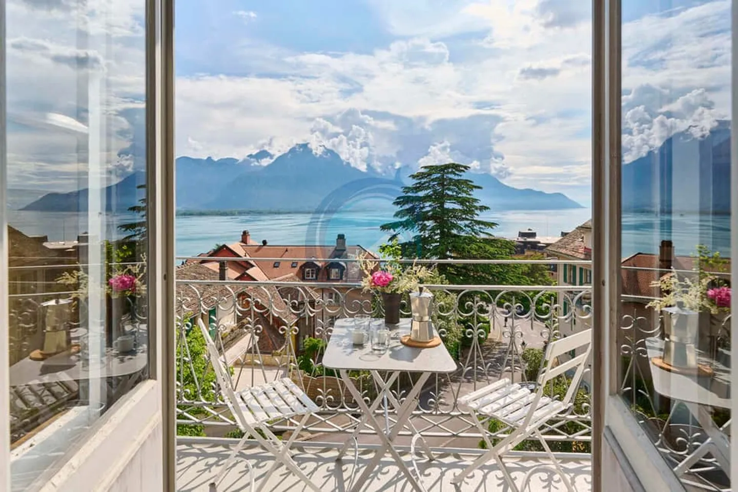 MAGNIFIKANTE 7,5-ZIMMER-WOHNUNG MIT SEEBLICK - Foto 2 von 13