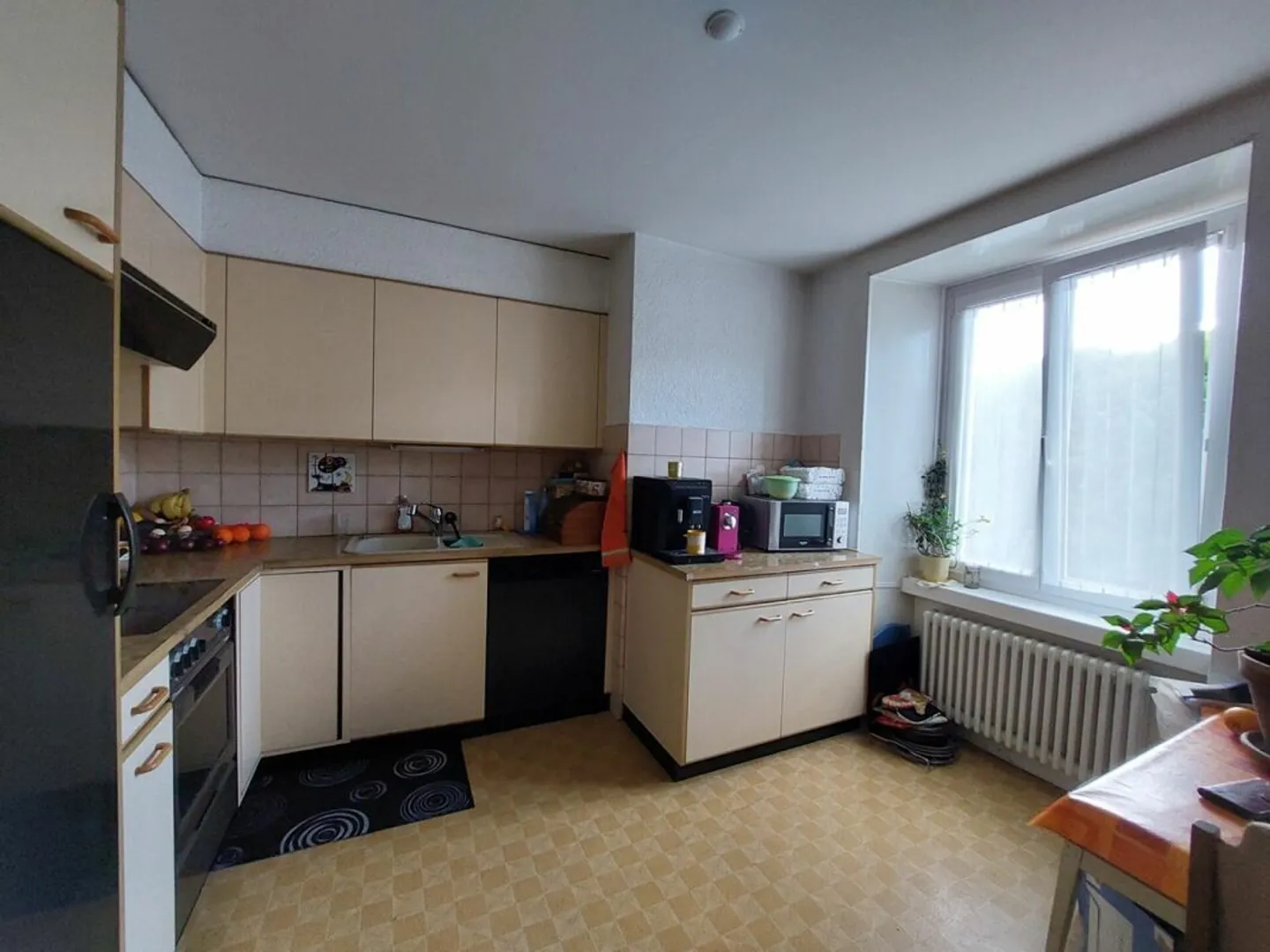 Immeuble de rendement situé dans rue piétonne - 5 appartements et 2 commerces - Photo 13 sur 17