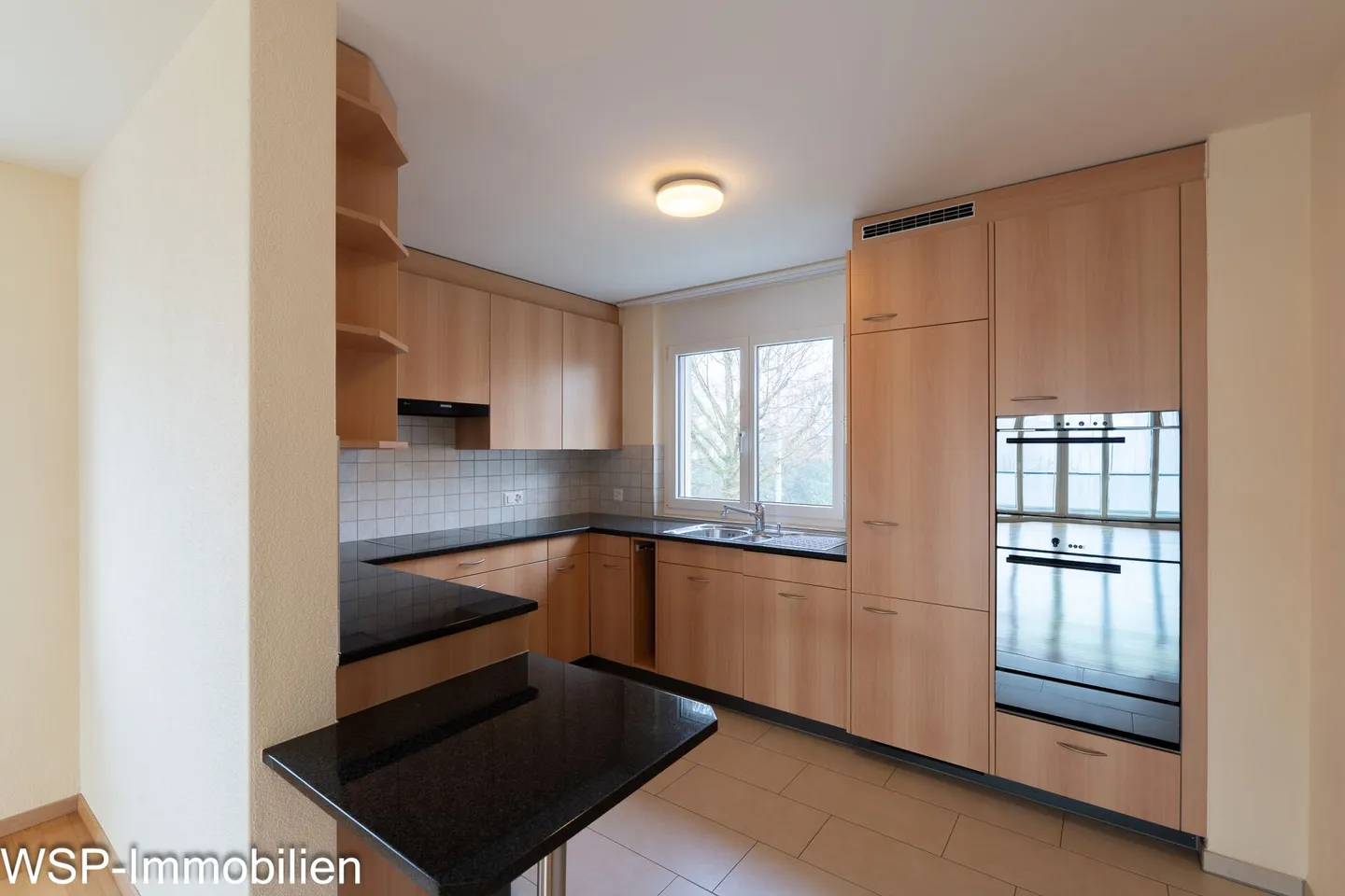 Central - Sunny - Family-friendly - Photo 7 of 13