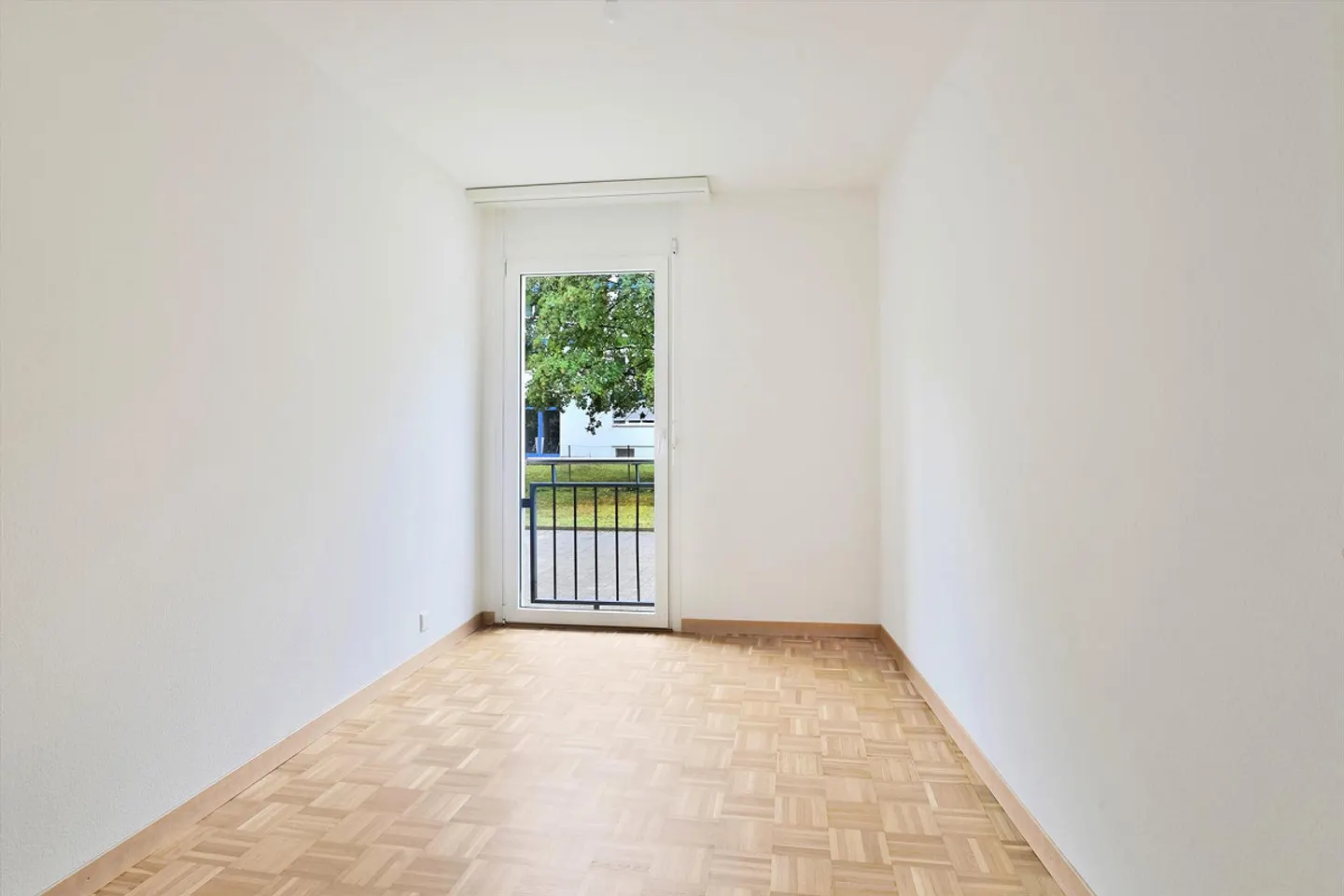 Beautiful apartment in a quiet area - Photo 5 of 8