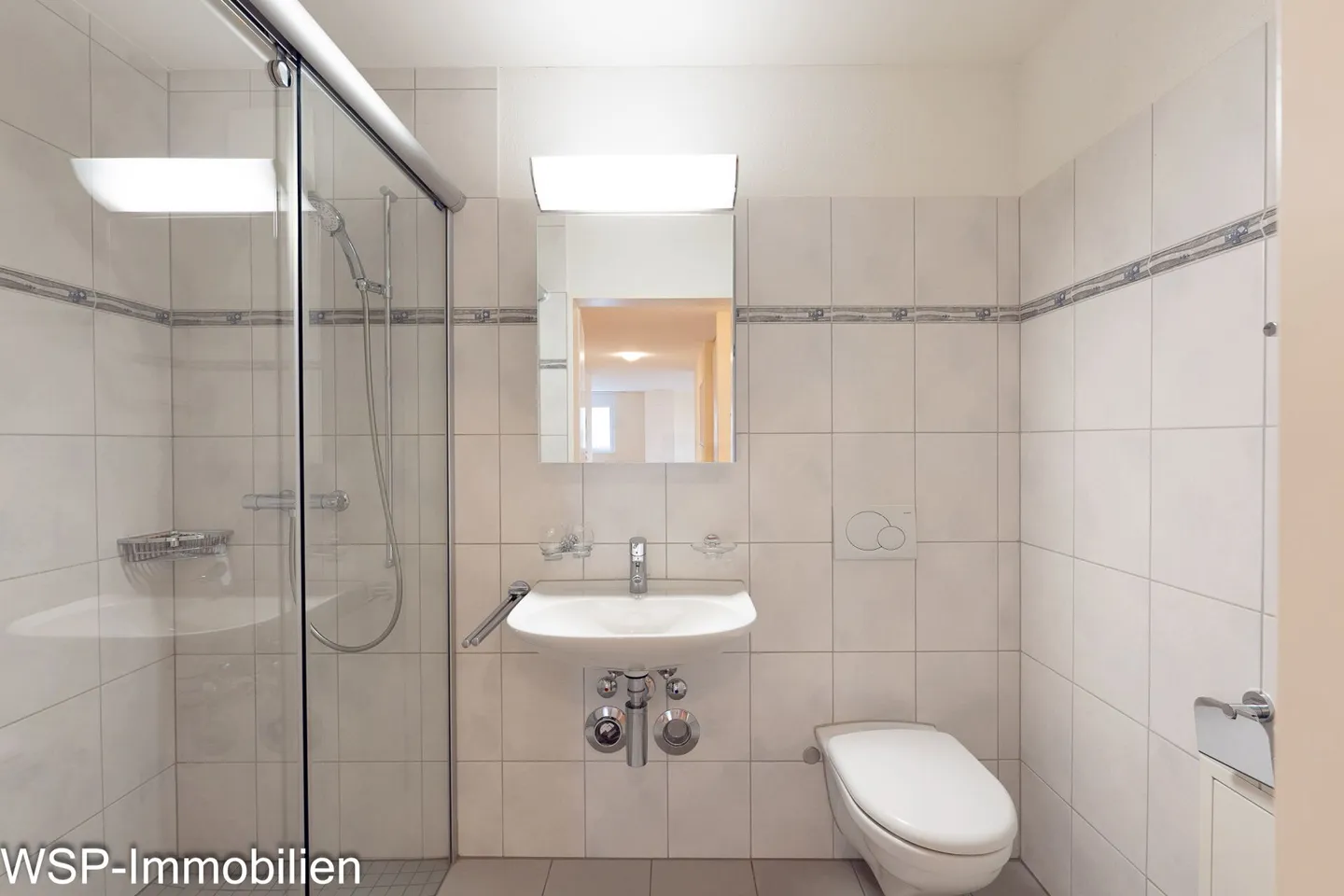 Central - Sunny - Family-friendly - Photo 11 of 13