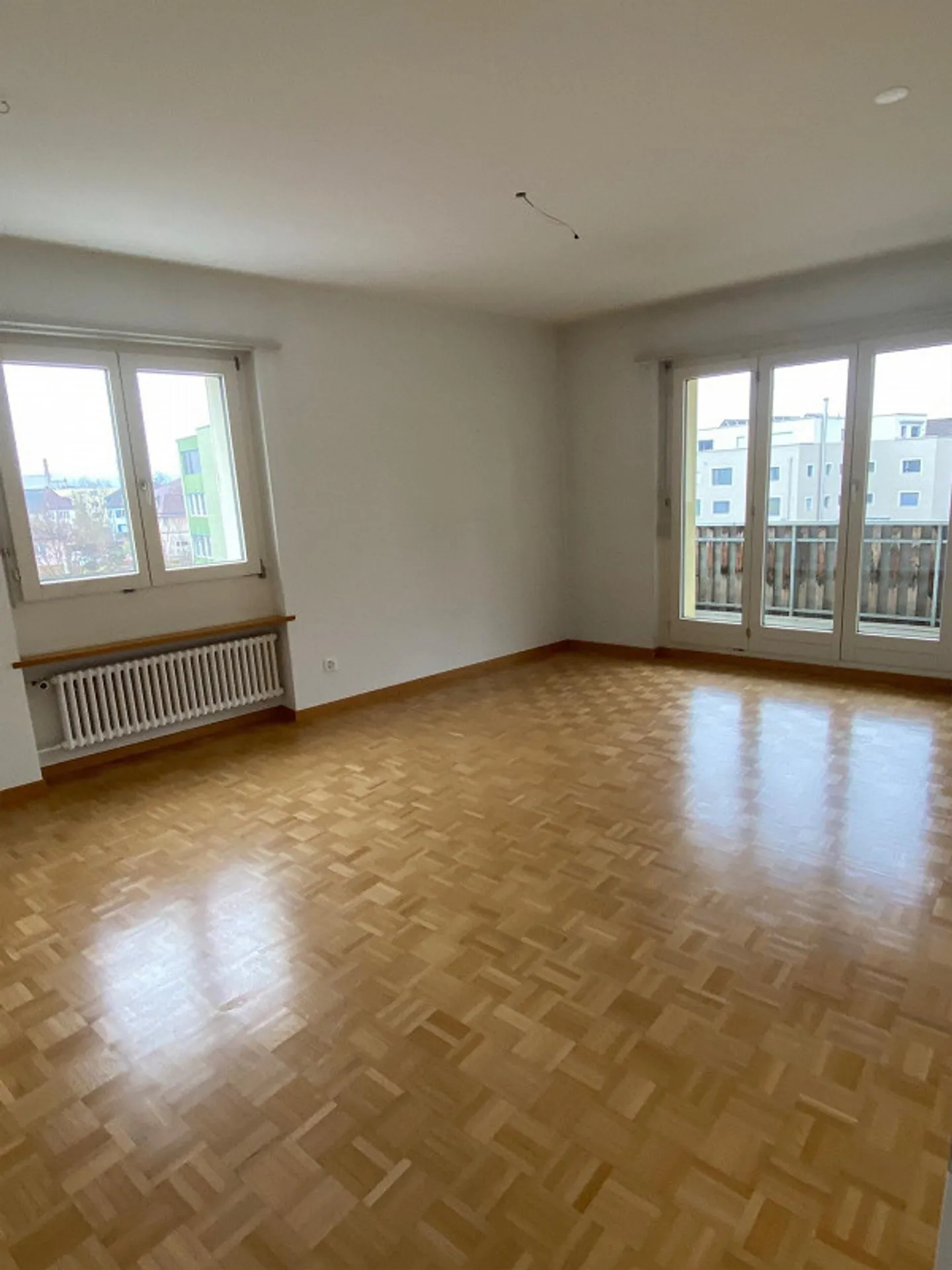 Geräumige Wohnung mit Balkon - Foto 6 von 8