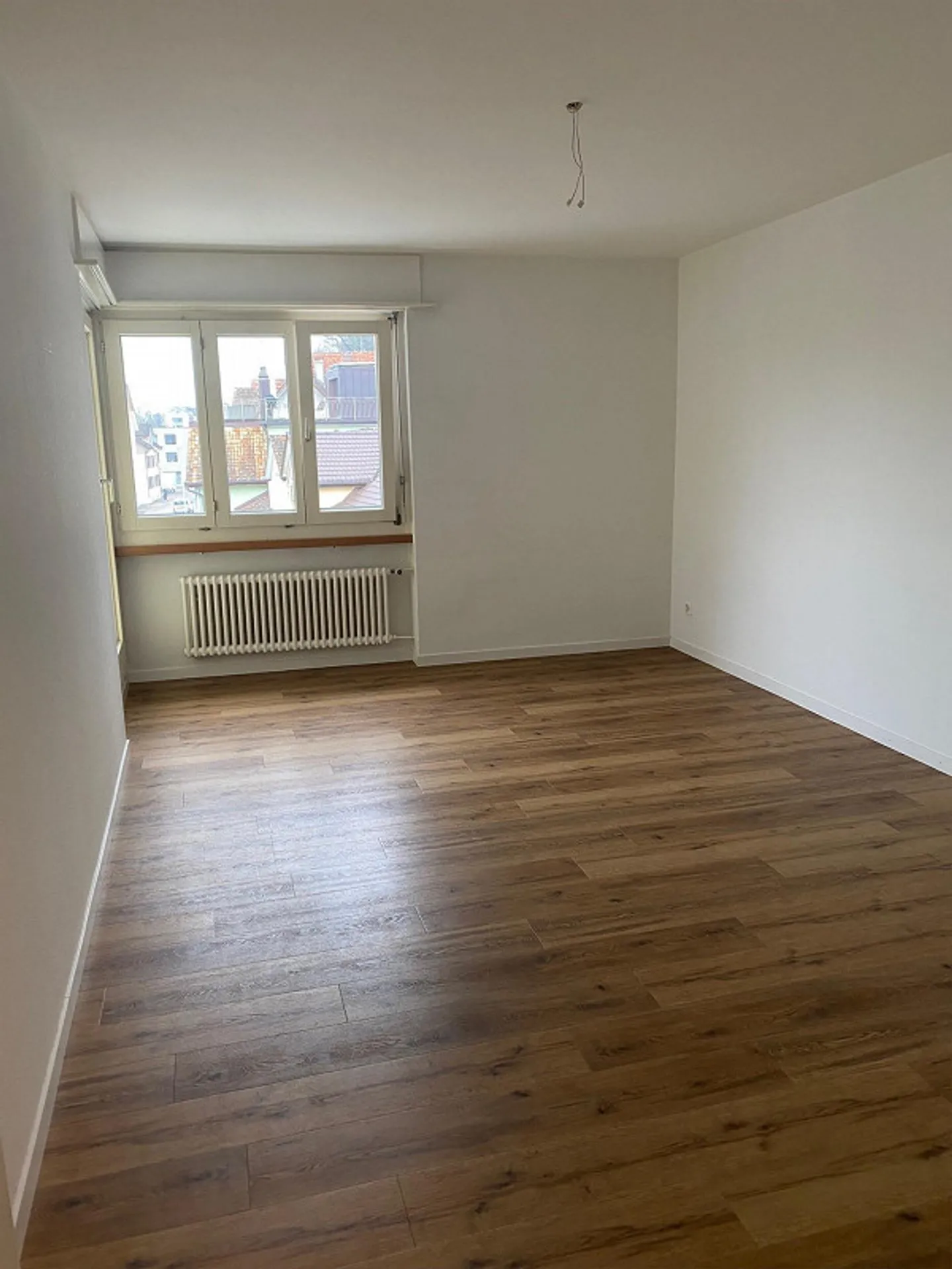 Geräumige Wohnung mit Balkon - Foto 7 von 8