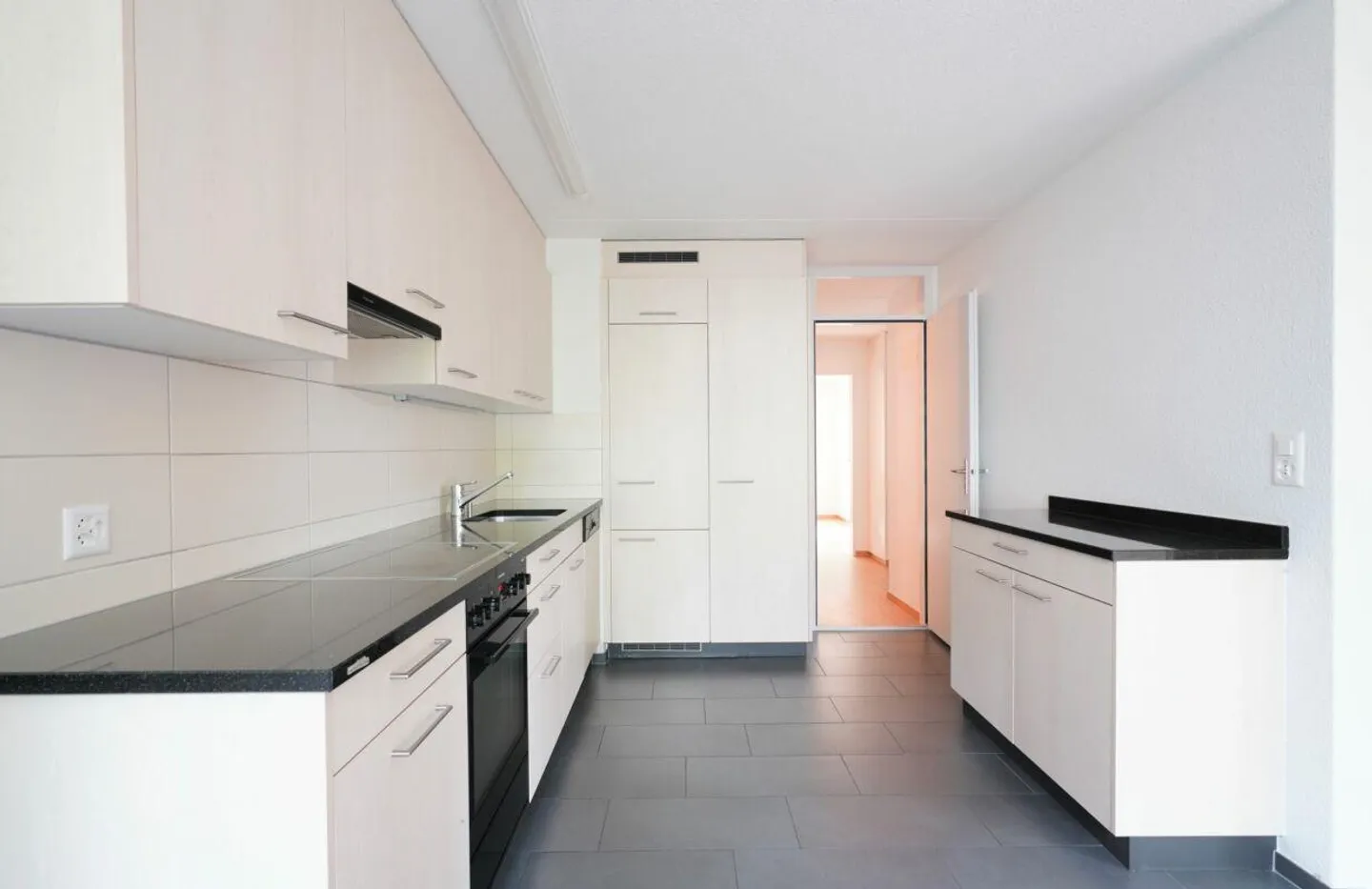 Your new family apartment in Wattwil! - Photo 2 of 17