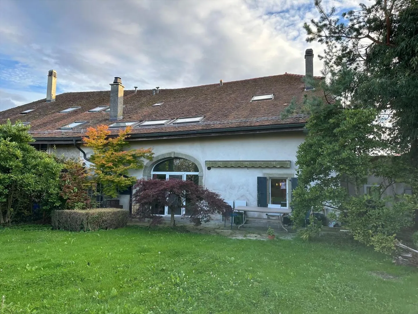 Single house for sale - Photo 1 of 6