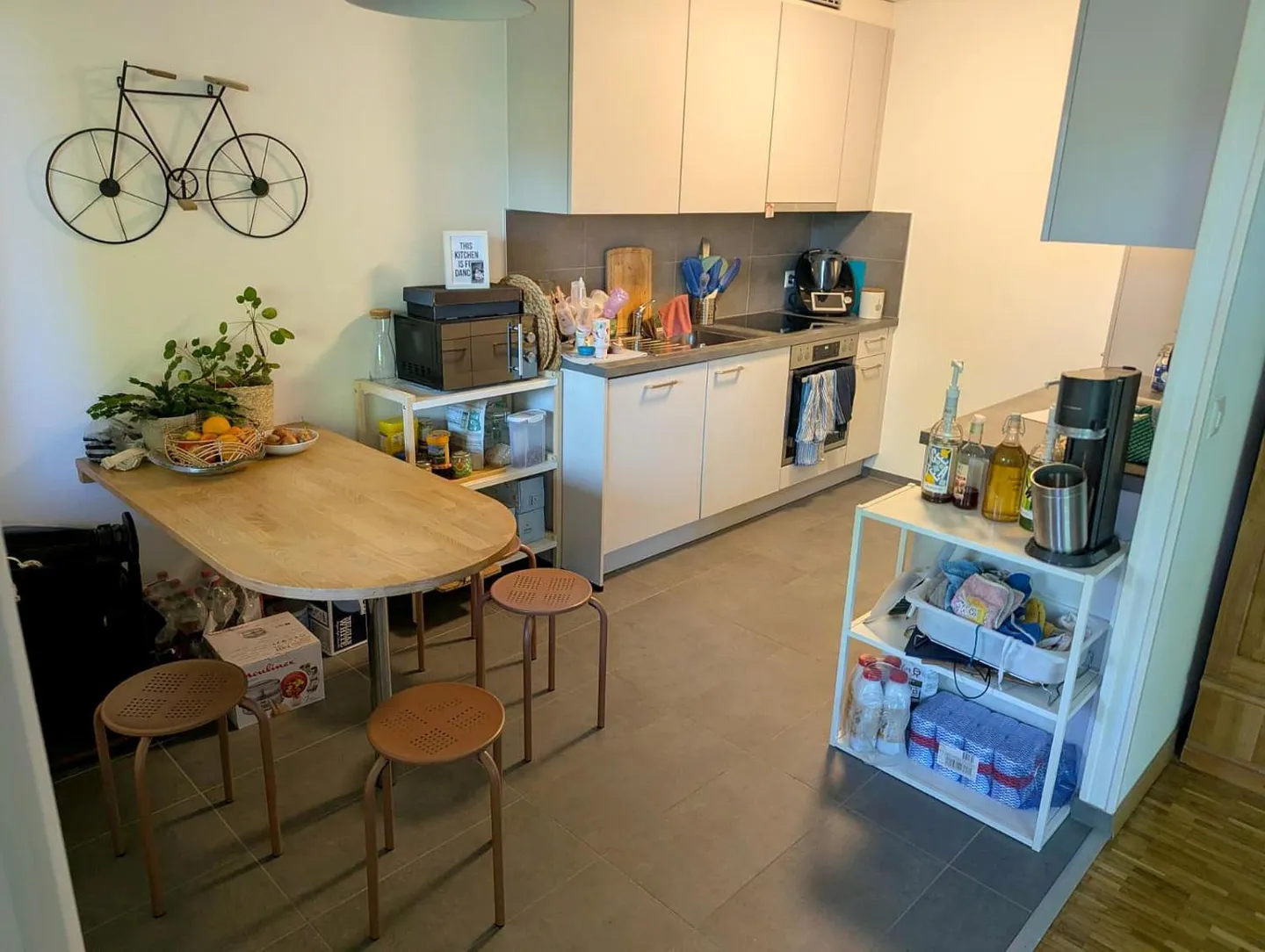 Magnificent 3.5-room apartment with balcony and garage in Bussigny - Photo 1 of 13