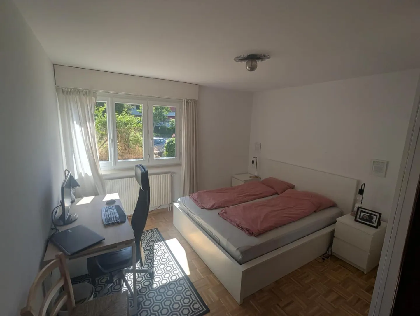 Magnificent 3.5-room apartment with balcony and garage in Bussigny - Photo 12 of 13