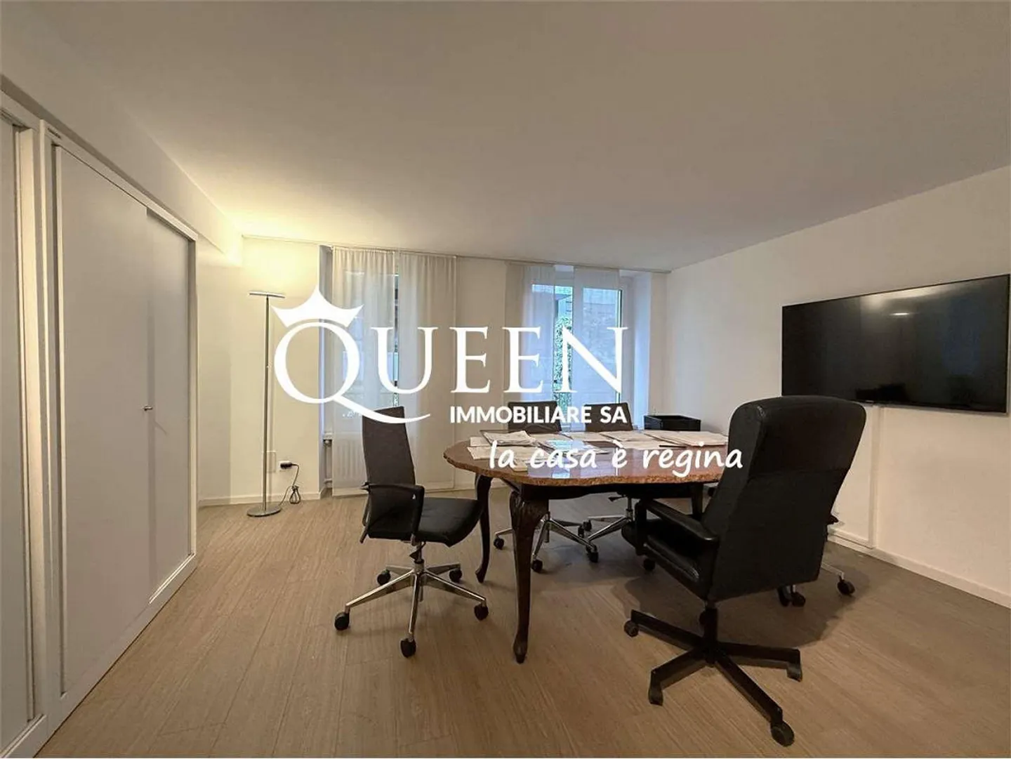 Lugano: bright office with 5 rooms on via Nassa - Photo 10 of 13