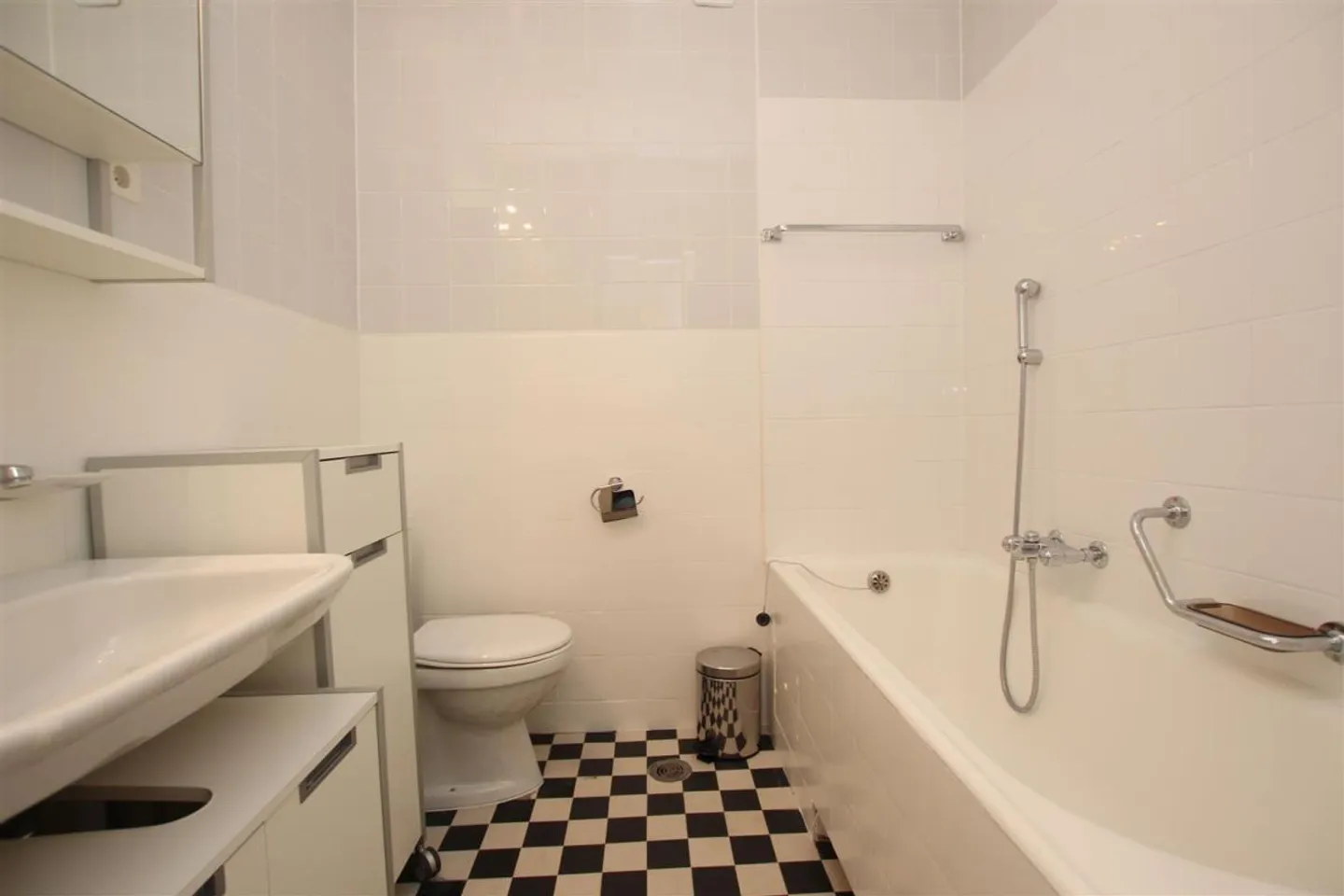 Appartement meublé 4 pièces - Photo 4 sur 5