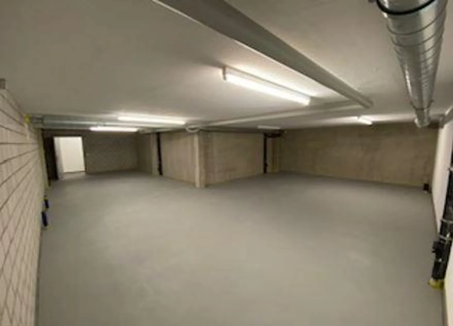 Espace de stockage pour le commerce, l'artisanat ou les archives - Photo 1 sur 3