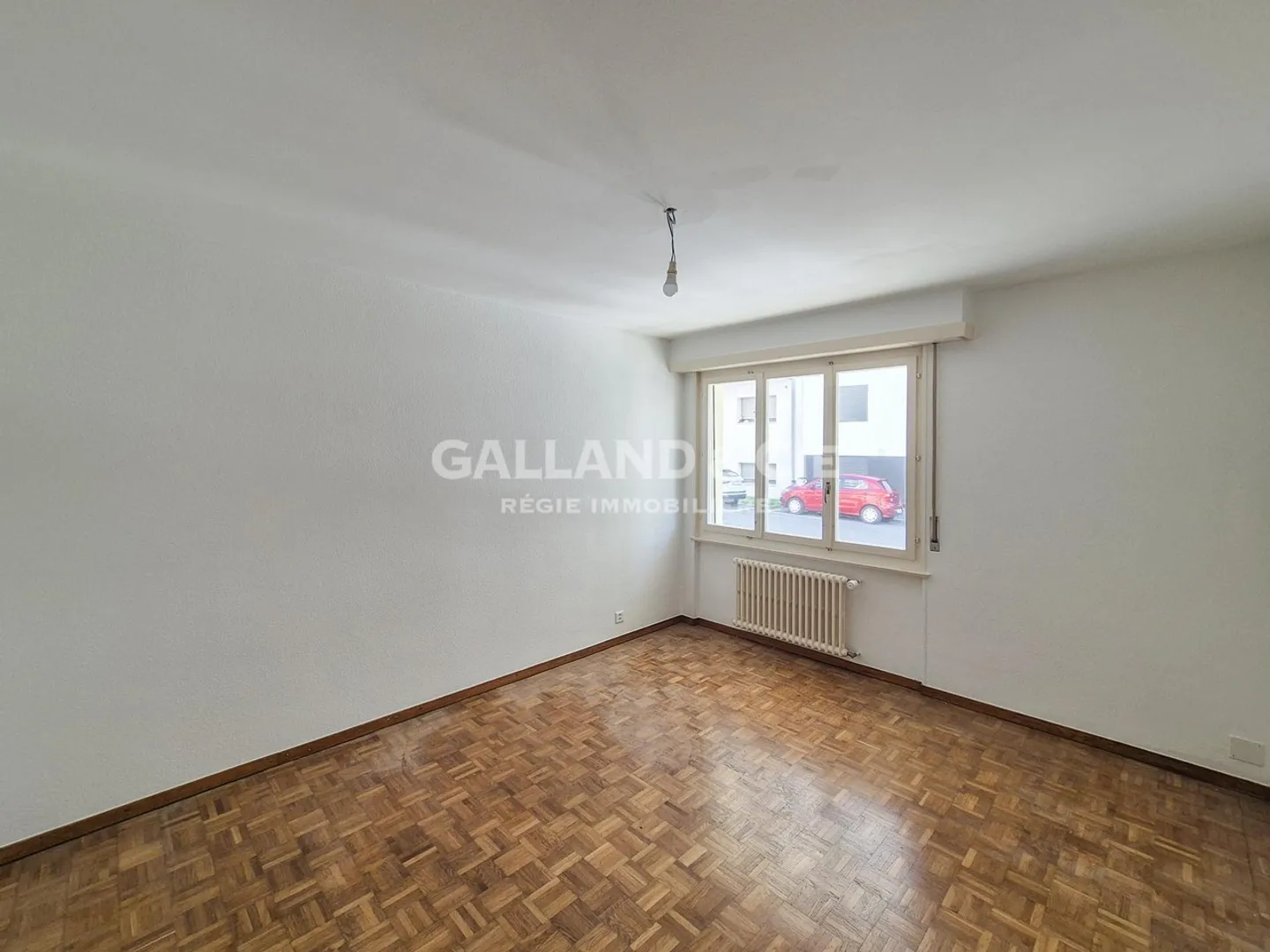 Eine privilegierte Adresse zwischen Stadt und See - Foto 2 von 5