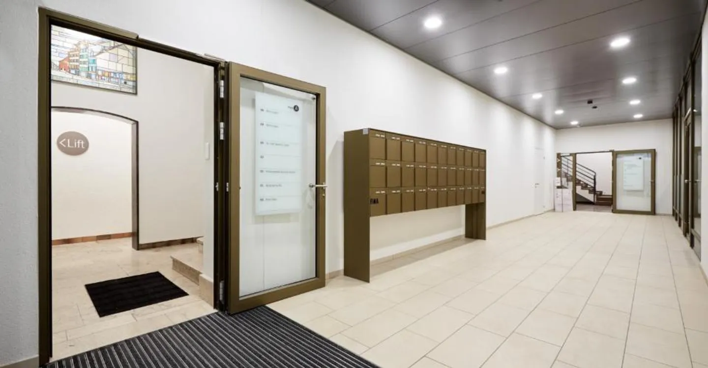 Office or Practice Room between Bankverein and Aeschenplatz - Photo 8 of 8