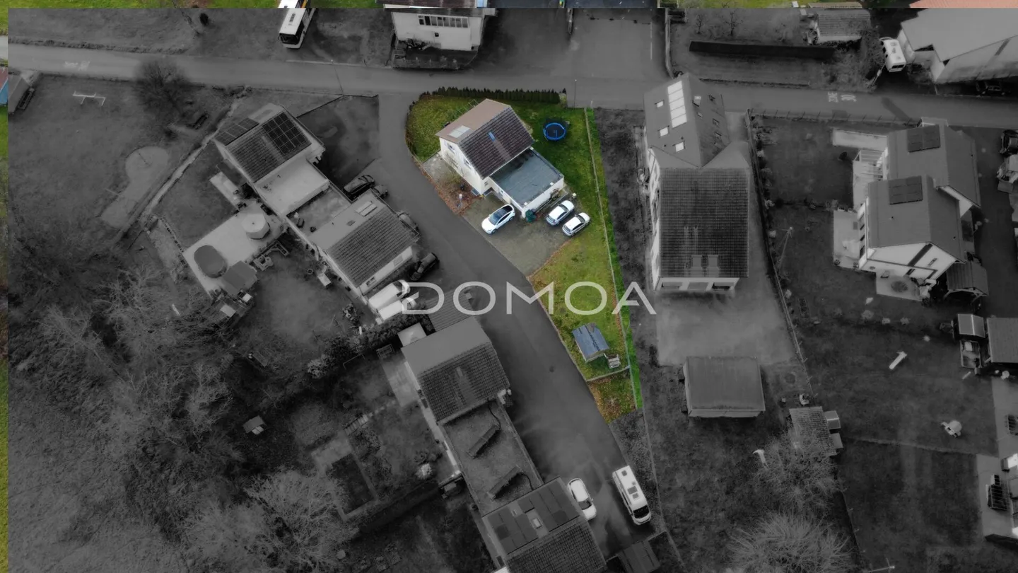 Geräumige Familienvilla mit großem Garten und 4 Zimmern - Foto 10 von 11