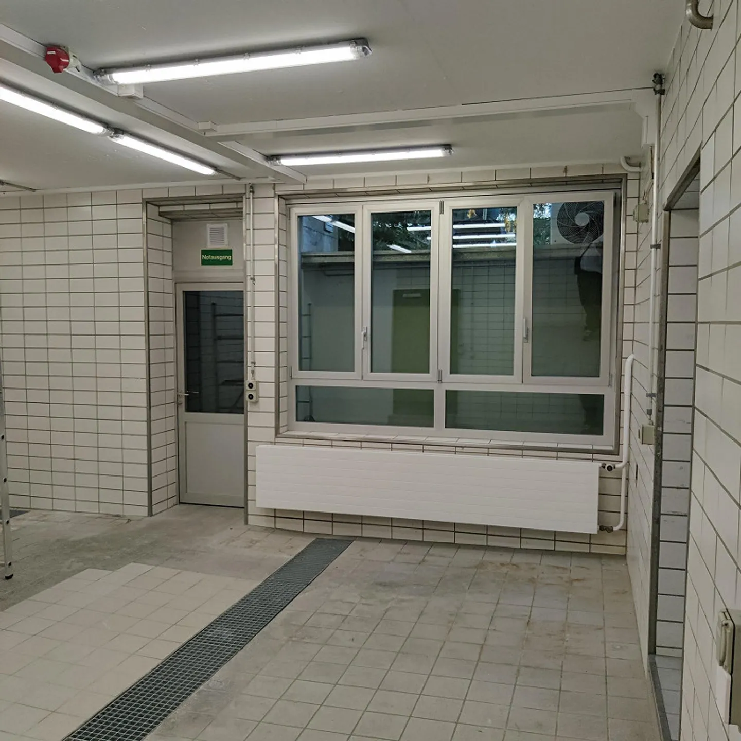 Stockage - Salle de loisirs au sous-sol - Possibilité d'un petit atelier - Photo 10 sur 17