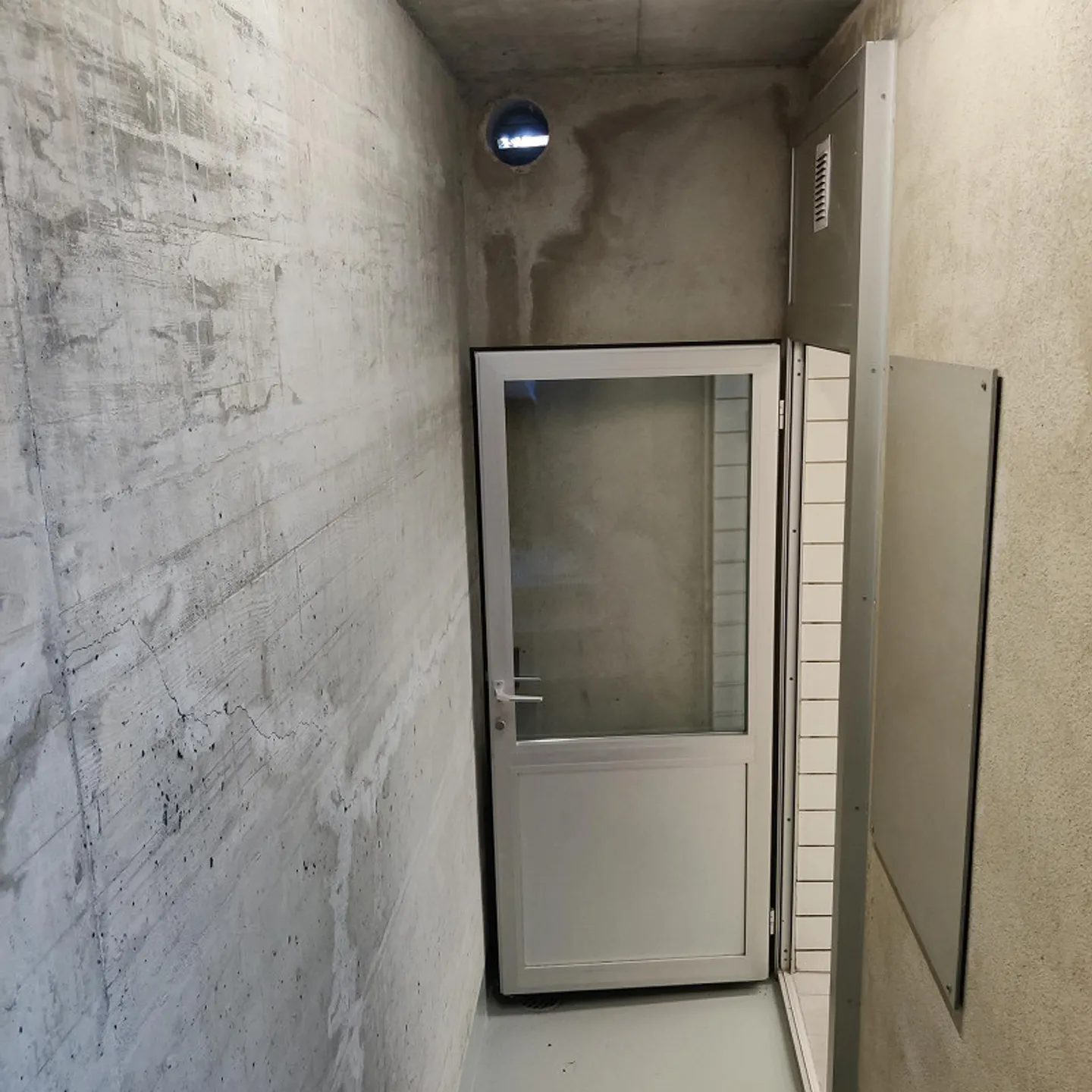 Stockage - Salle de loisirs au sous-sol - Possibilité d'un petit atelier - Photo 11 sur 17