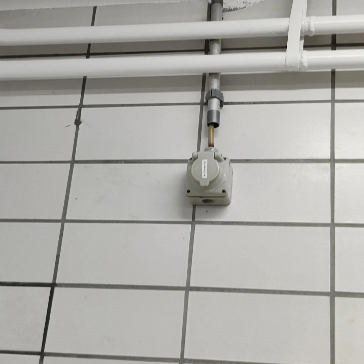 Stockage - Salle de loisirs au sous-sol - Possibilité d'un petit atelier - Photo 13 sur 17