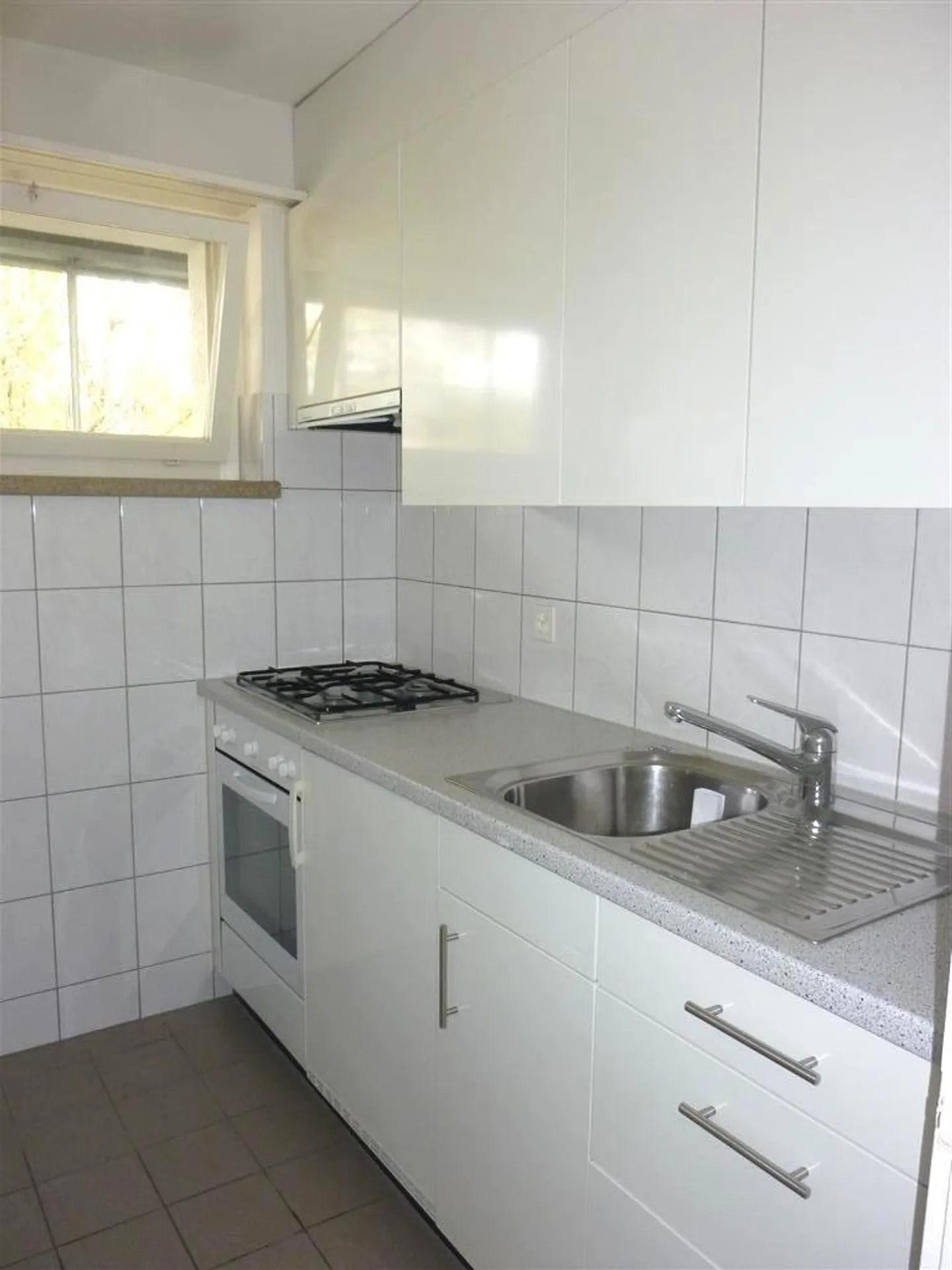 The perfect single apartment! - Photo 4 of 7