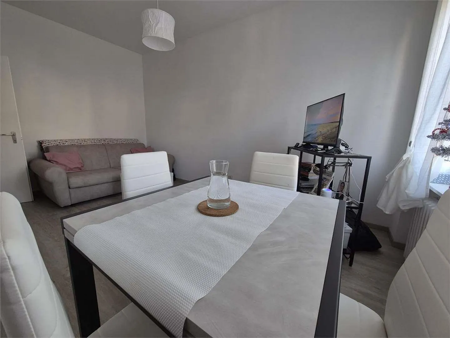 Chiasso Center - Furnished Studio Apartment for Rent, Close to the Station - Photo 6 of 9