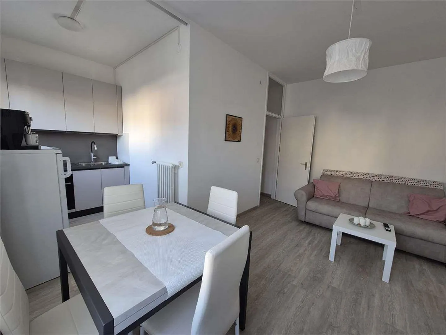 Chiasso Center - Furnished Studio Apartment for Rent, Close to the Station - Photo 2 of 9