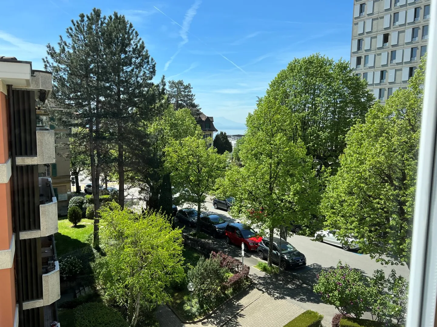 Bright Apartment Near CHUV - Photo 10 of 11