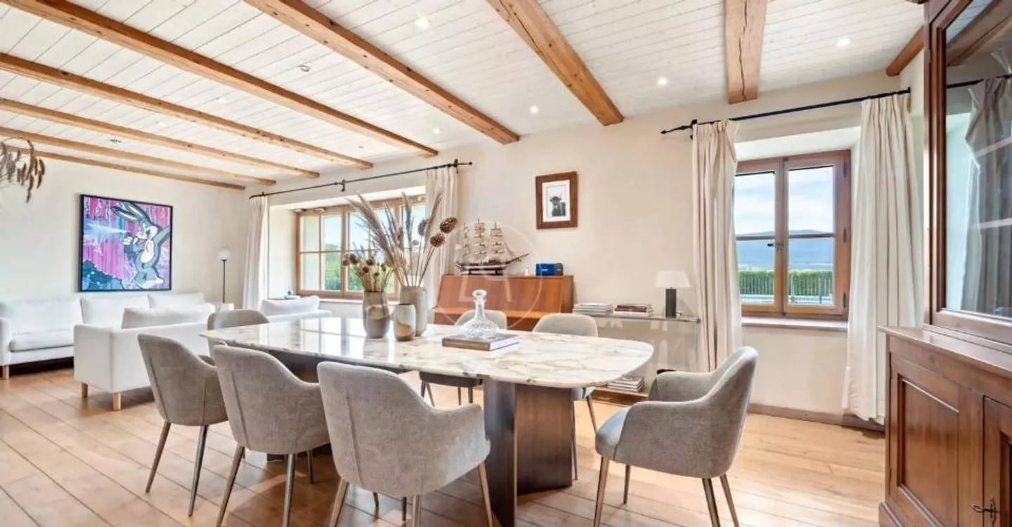 Elegant renovated farmhouse with pool, close to Rolle - Photo 11 of 13