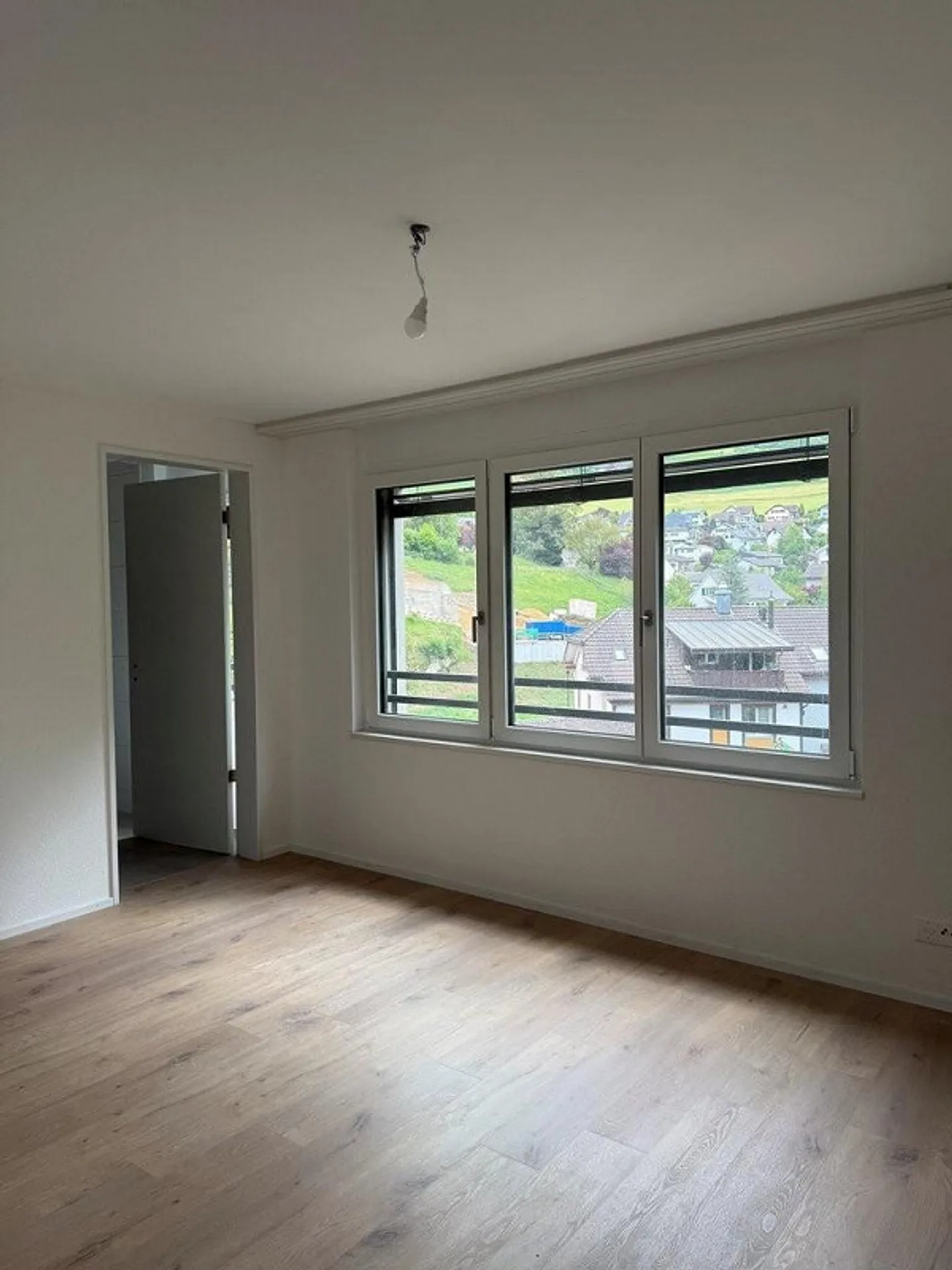 FIRST RENTAL - Living on Burghaldenweg with private washing tower - Photo 8 of 10