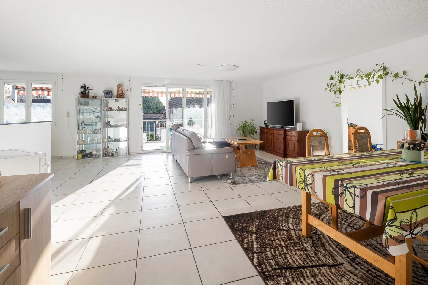 Maison spacieuse en zone calme - Photo 2 sur 11