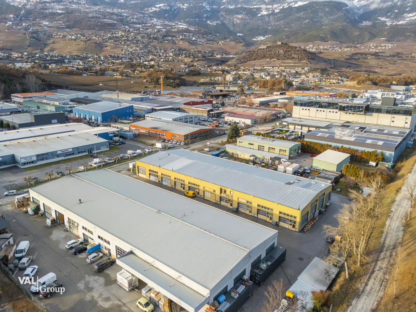 Shop for rent - Photo 2 of 8