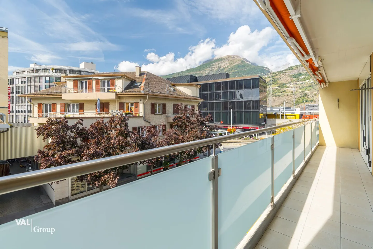 Charming 4.5-room apartment near the train station in Visp - from November 1, 2025 - Photo 15 of 16