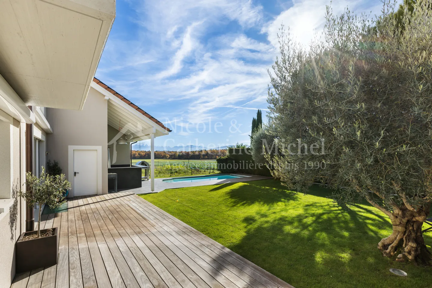 Maison 7 pièces - Photo 2 sur 13