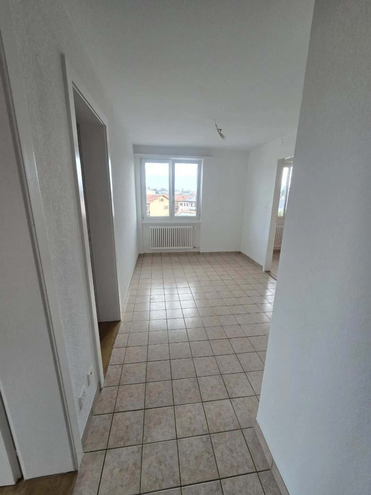4-room apartment - Yverdon-les-Bains - Photo 3 of 7