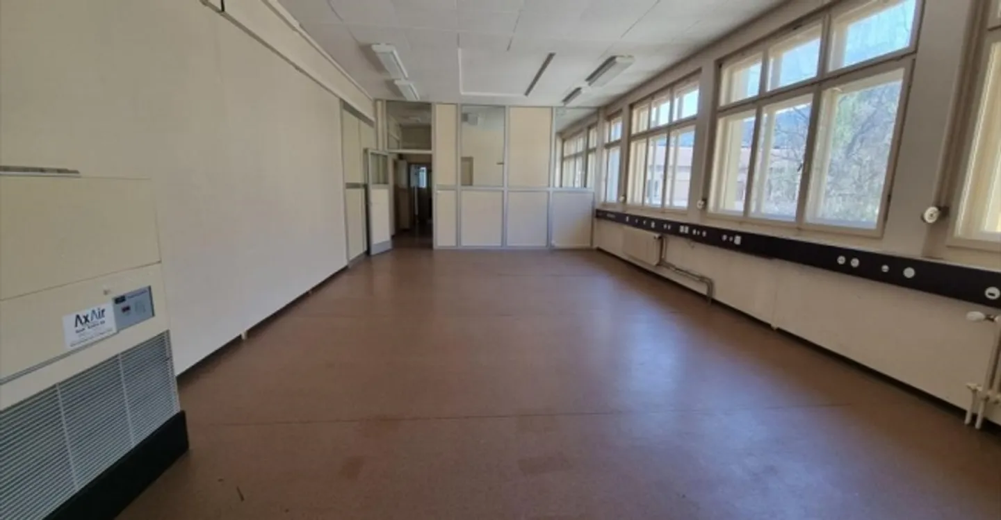 Gewerbe 3 Zimmer - Foto 1 von 8