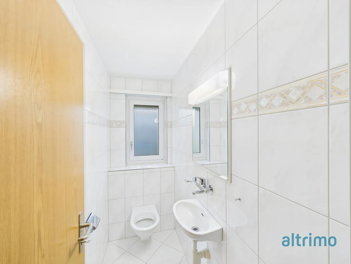 Cozy 4.5-room apartment in a quiet residential area - Photo 3 of 11