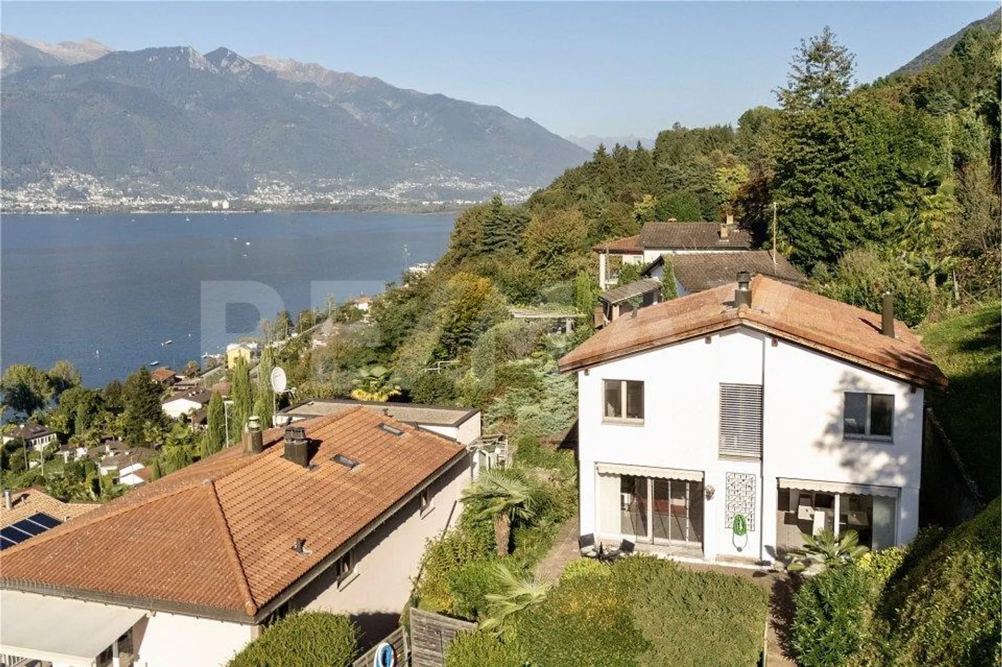 Casa familiare con vista lago - Foto 3 di 13