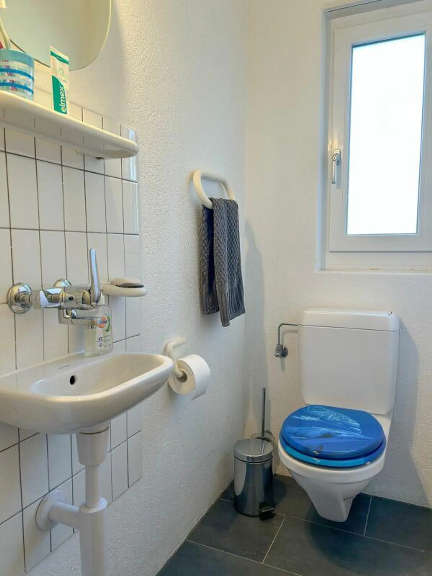 Family-friendly single-family home - Photo 10 of 14