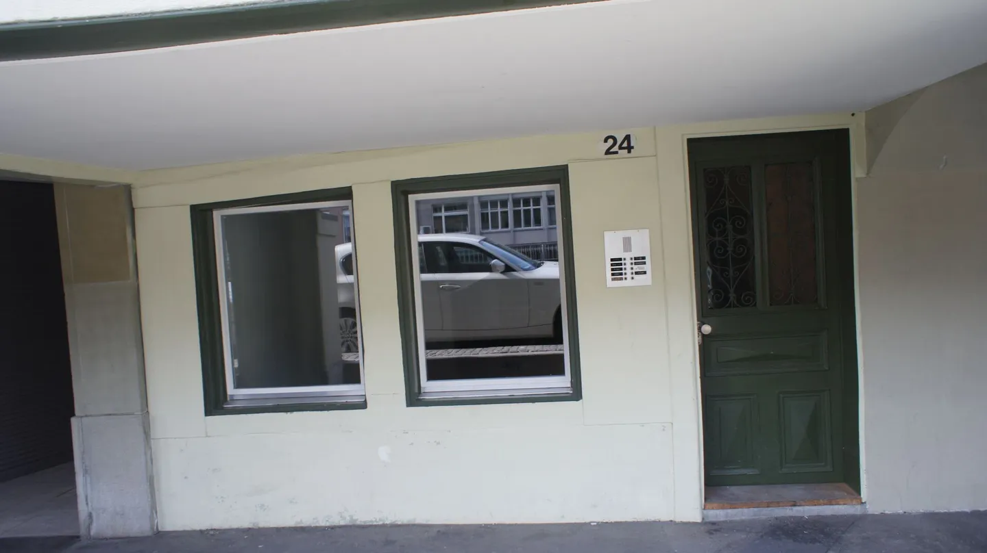 Cozy Studio/Office for Rent in the Matte! - Photo 2 of 6