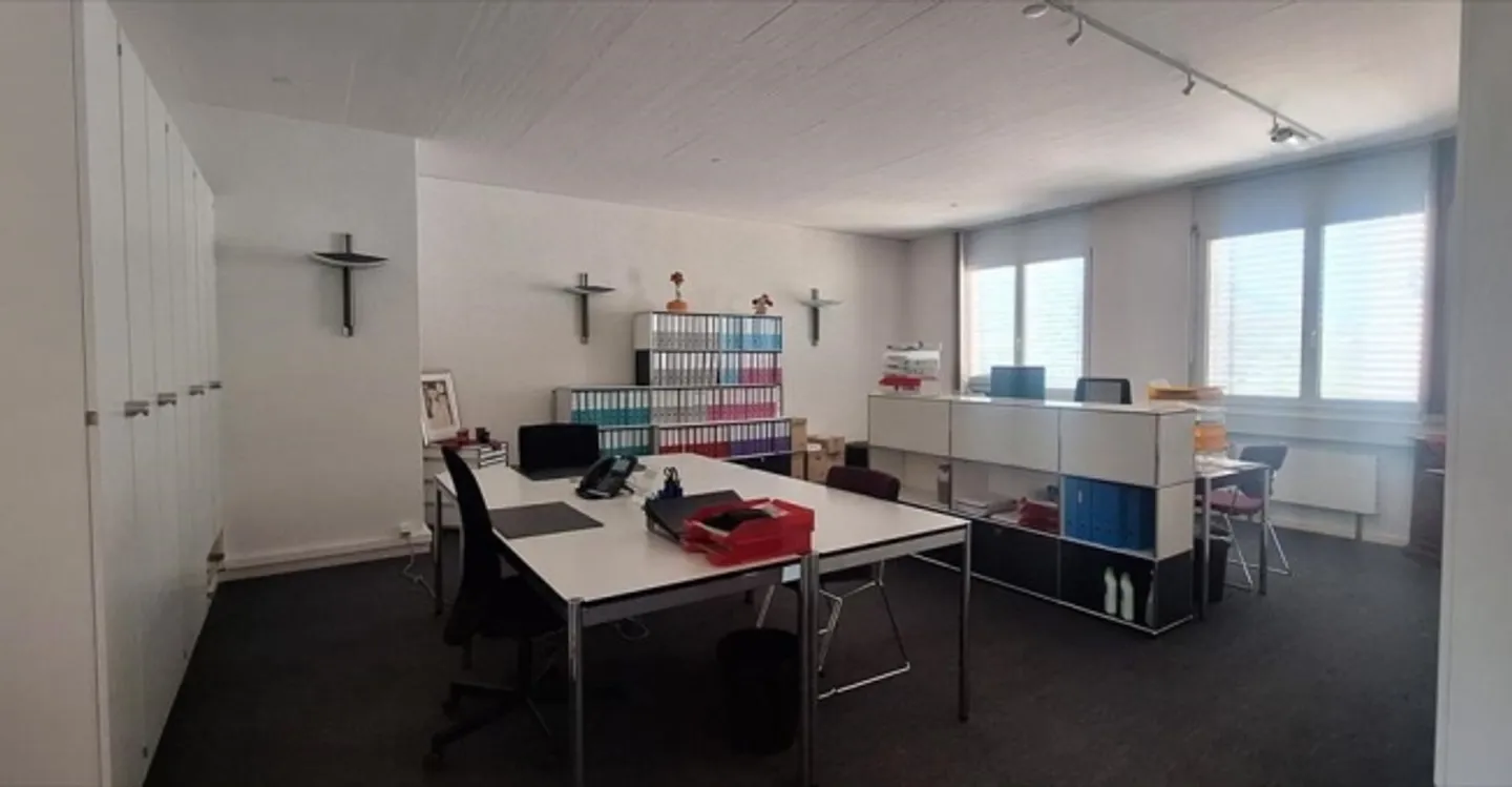 Bureau à louer - Photo 1 sur 8