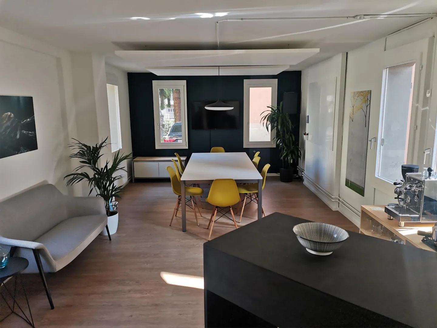 Attractive two-storey office space on Maihofstrasse - Photo 3 of 5