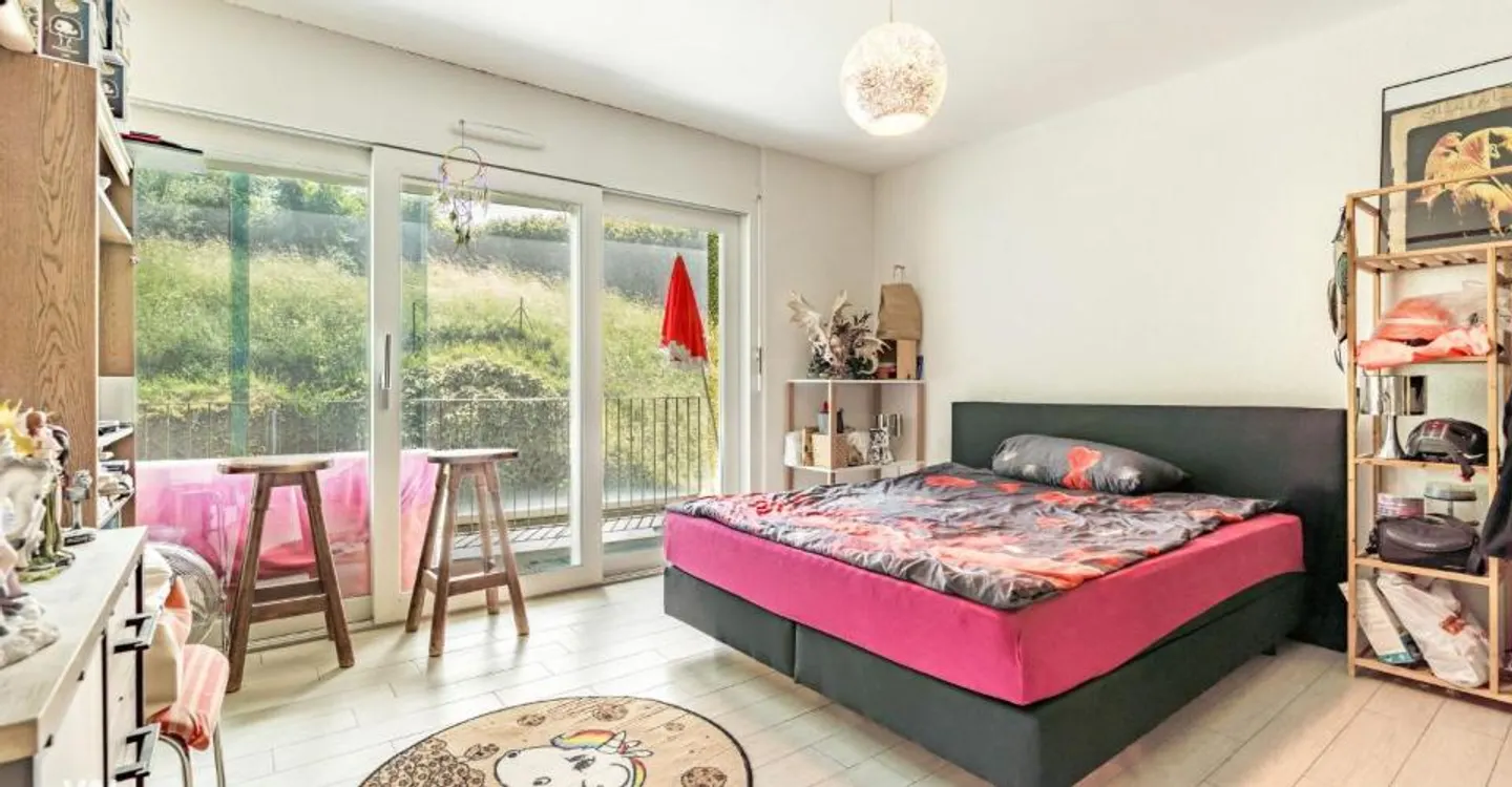 Superbe 2.5 pièces lumineux avec loggia : un investissement offrant un rendement immédiat - Photo 5 sur 11