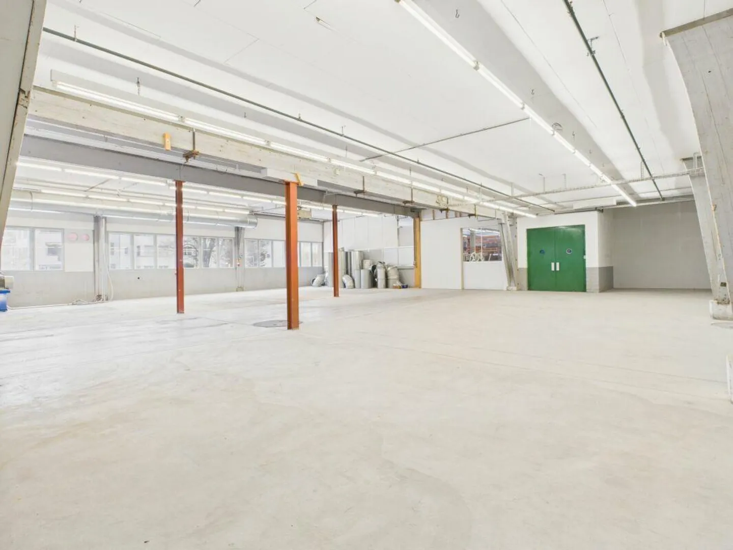 Attractive commercial space approx. 464 m2 - Photo 5 of 9