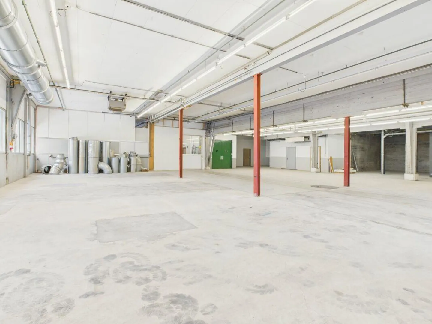 Attractive commercial space approx. 464 m2 - Photo 6 of 9