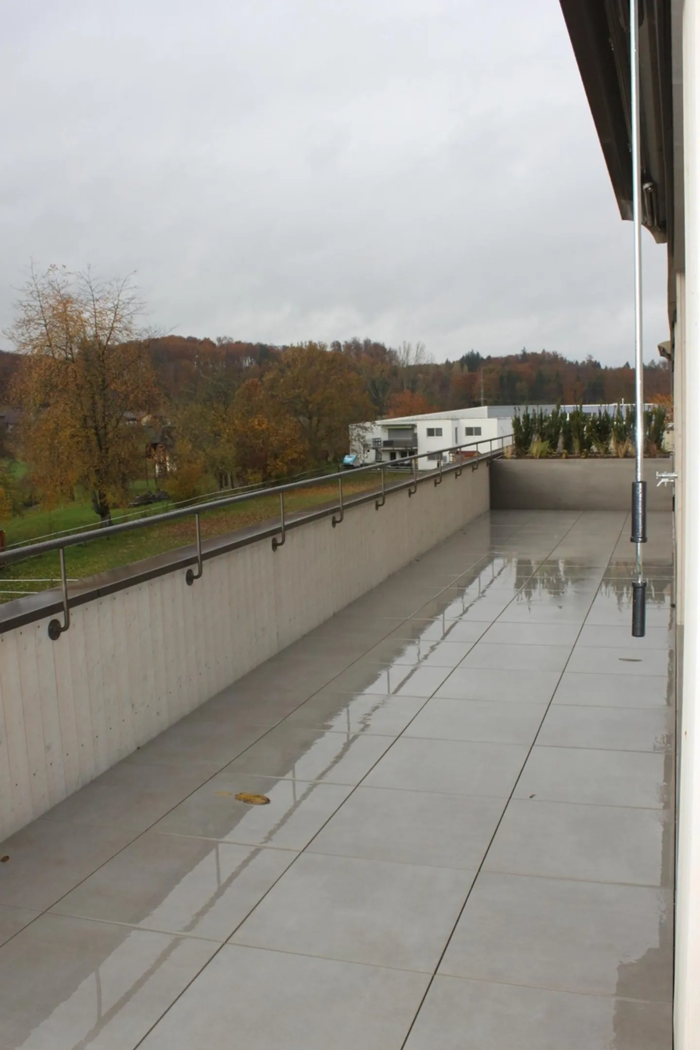 Luxuriöse Attikawohnung in Niederönz - Foto 8 von 8