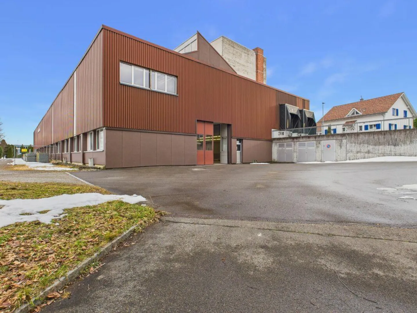 Attractive commercial space approx. 464 m2 - Photo 3 of 9